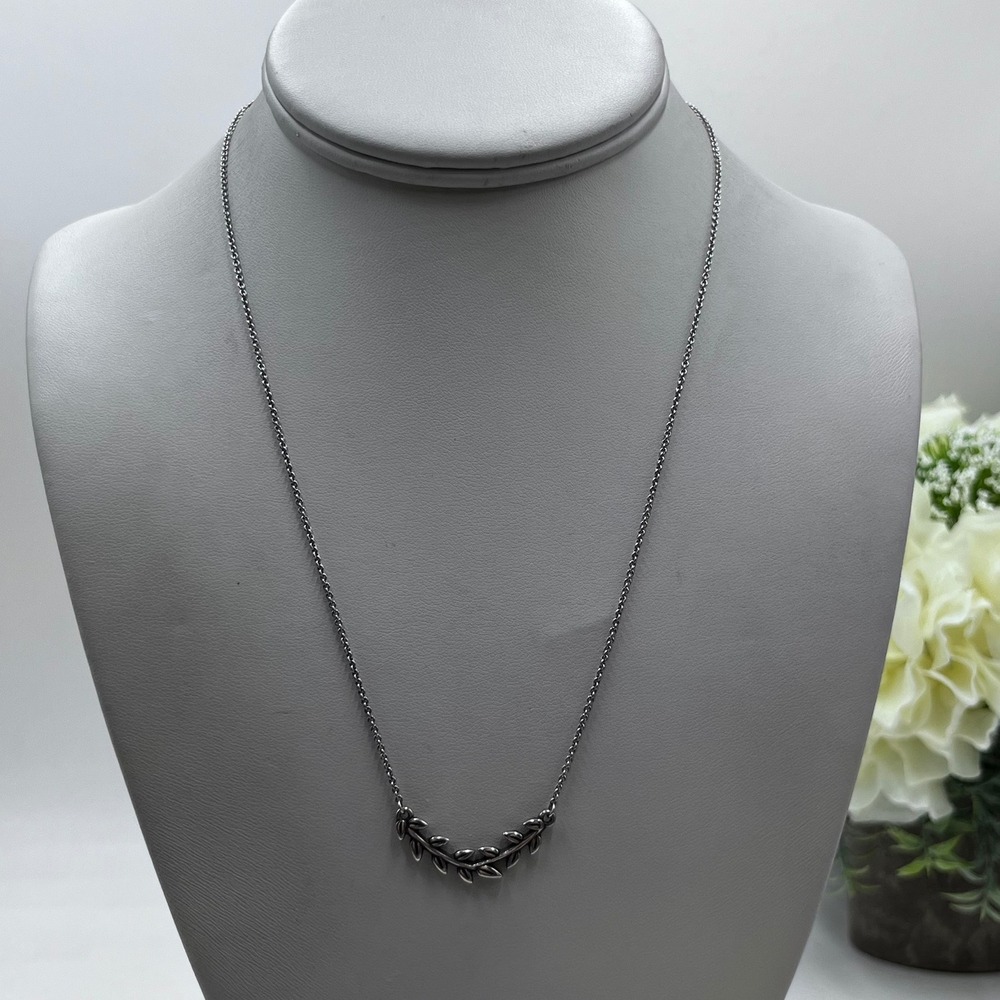 JAMES AVERY Sterling Silver
Delicate Vines Branch Leaves
Necklace; RETIRED